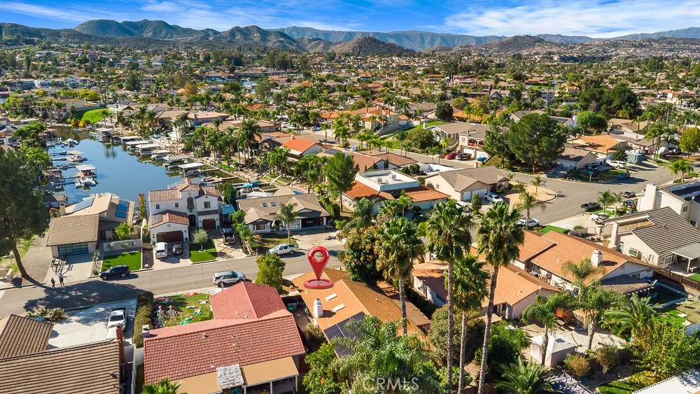 23832 Fair Weather, Canyon Lake, CA, 92587