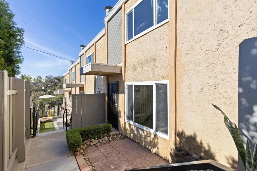 https://cdn.realtyfeed.com/cdn/127/306610122/93fa588e1754a20a8d1000ce5e49774a.webp