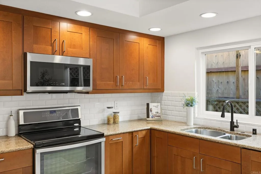 https://cdn.realtyfeed.com/cdn/127/306610122/a9cc20e60b9e8d1065061845d3e3a7c7.webp