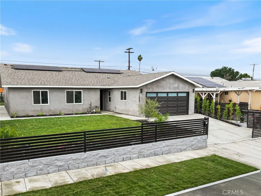 11858 Fellows Ave., San Fernando, CA 91340