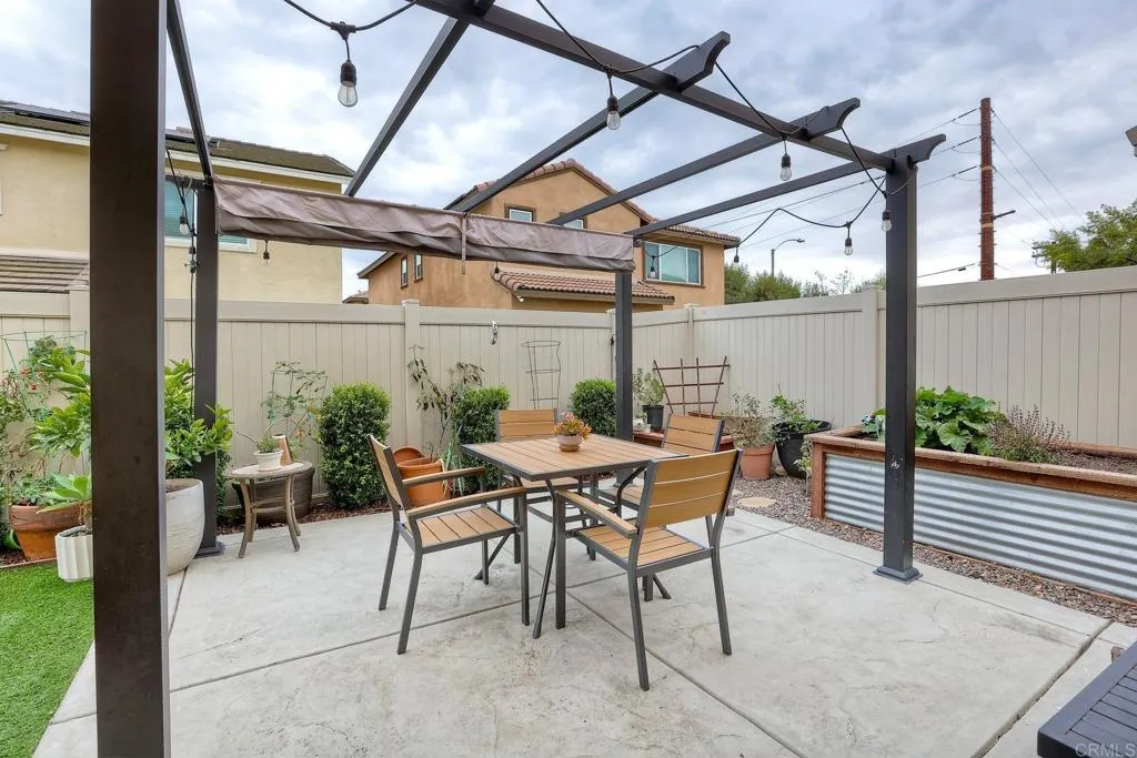 https://cdn.realtyfeed.com/cdn/127/306610203/2959ef51bf90877ca460a2078396f36c.webp