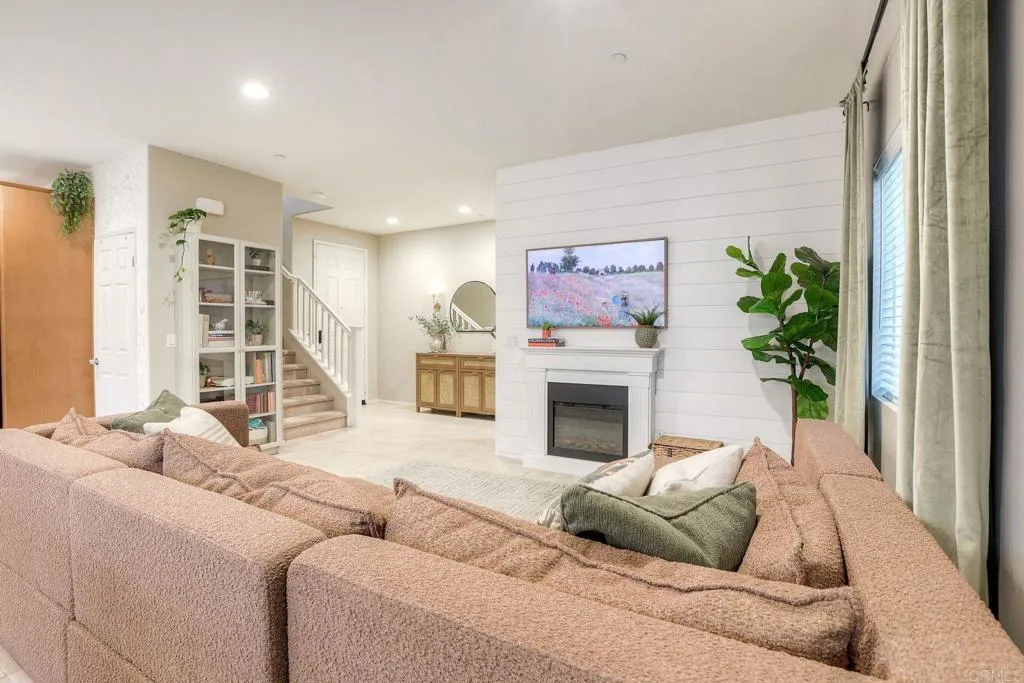 https://cdn.realtyfeed.com/cdn/127/306610203/b0682732f1185bd9e8b9659149500da0.webp