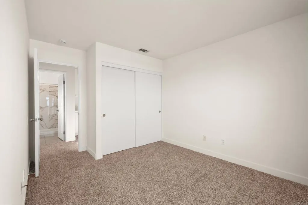 https://cdn.realtyfeed.com/cdn/127/306610267/44473f4ad7e3e3dc275b0f1005845ecf.webp