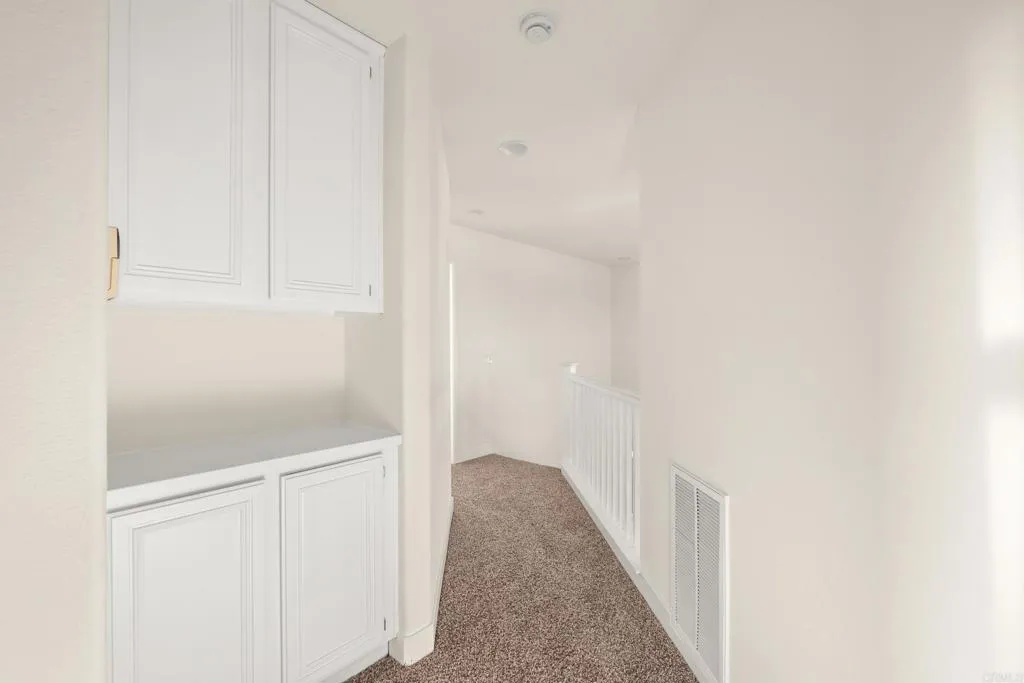 https://cdn.realtyfeed.com/cdn/127/306610267/cbadd89125aa31d542c28448b3755f77.webp