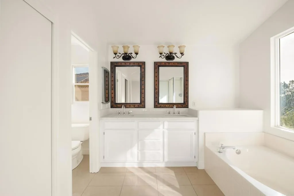 https://cdn.realtyfeed.com/cdn/127/306610267/cca41b2f24716a952cde820e8e5e2585.webp