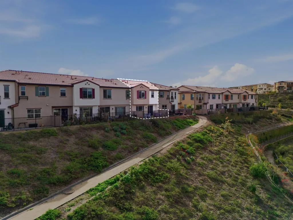 https://cdn.realtyfeed.com/cdn/127/306610347/811a51af00c44a0a41d1b67fd234c7ae.webp