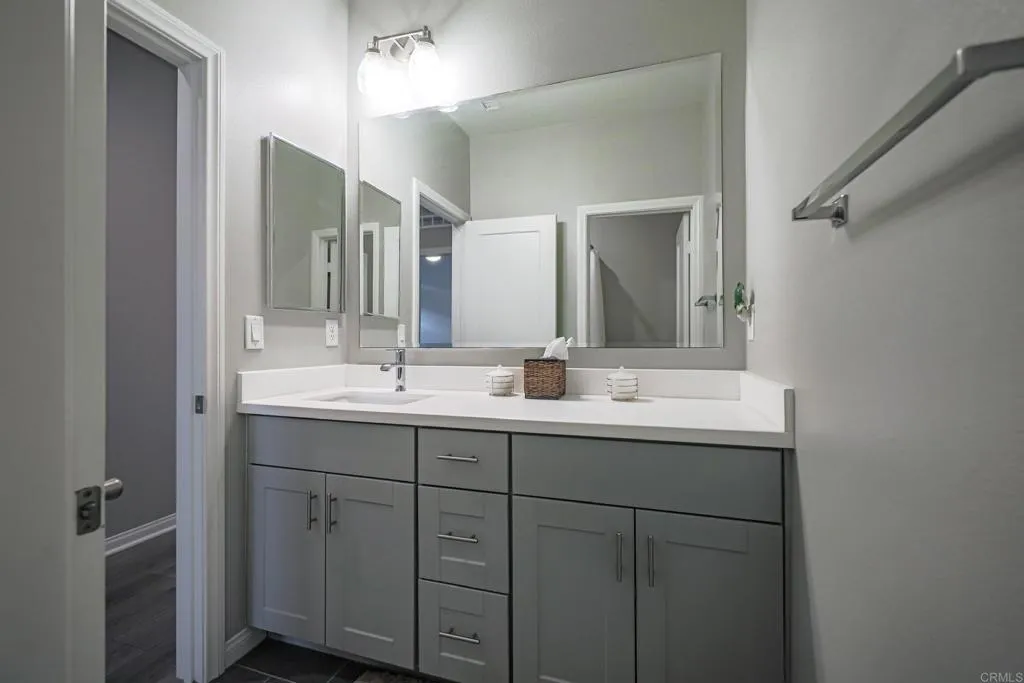 https://cdn.realtyfeed.com/cdn/127/306610347/a189c88e0d1780832289f1103db8d96e.webp