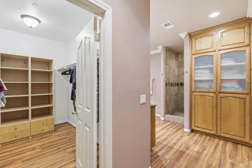 https://cdn.realtyfeed.com/cdn/127/306610353/5623f2d103976b32ae443e4020b60062.webp