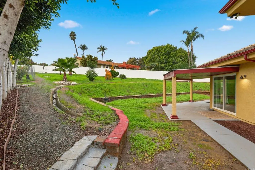 https://cdn.realtyfeed.com/cdn/127/306610353/7c59f0dc62fff9e02183a9ab37e589fc.webp