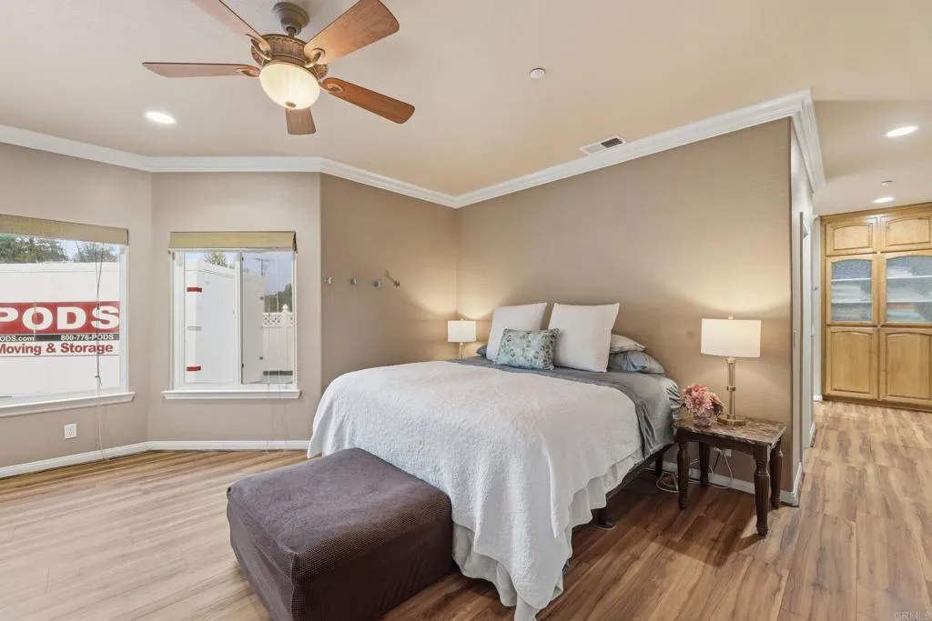 https://cdn.realtyfeed.com/cdn/127/306610353/934f20521abd840b994e557bba10f3b9.webp