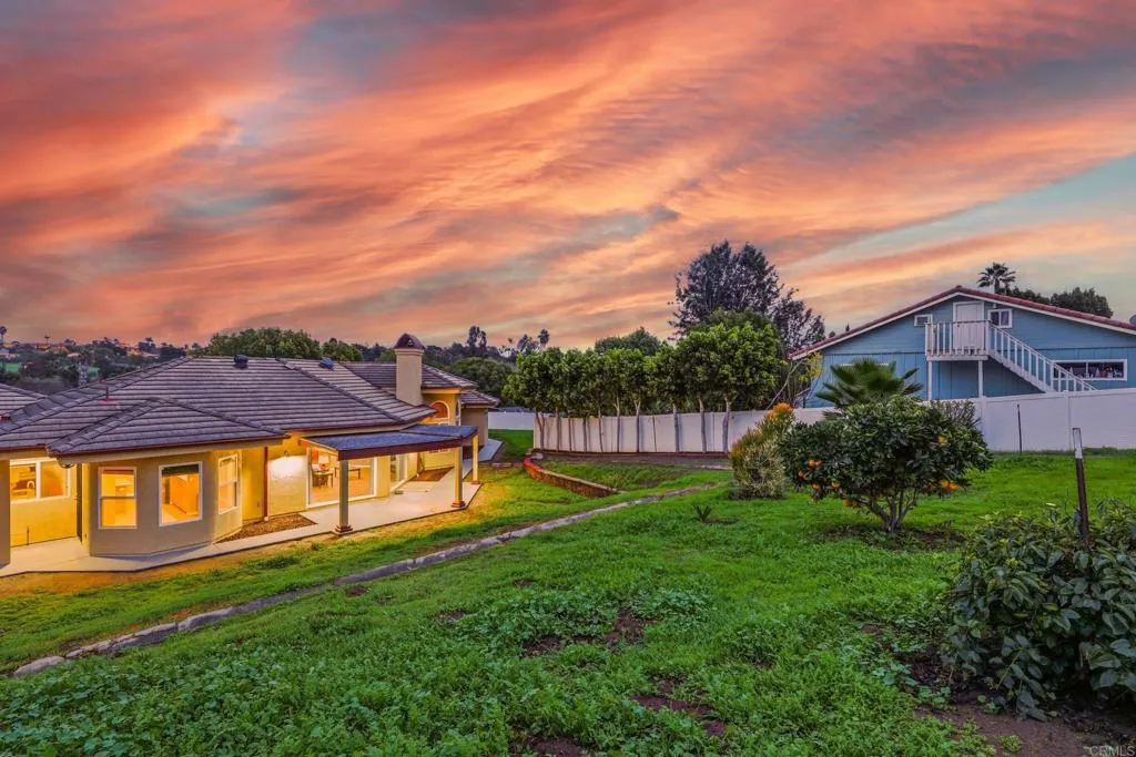 https://cdn.realtyfeed.com/cdn/127/306610353/c1ccc7634952775668973b7c965546b7.webp