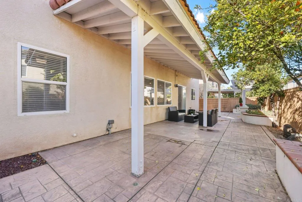 https://cdn.realtyfeed.com/cdn/127/306610359/27bac06b306785199845bc5727e53f84.webp