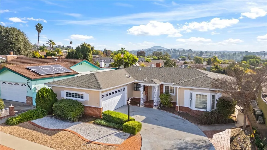 https://cdn.realtyfeed.com/cdn/127/306610389/04c5af792af2843fadaf1738d2c06a92.webp