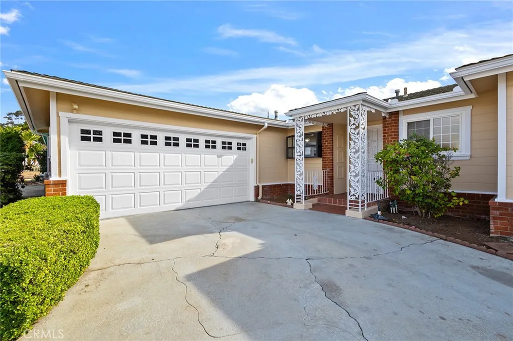 https://cdn.realtyfeed.com/cdn/127/306610389/0d0c7b60b578236b07c1c7578114b2bc.webp