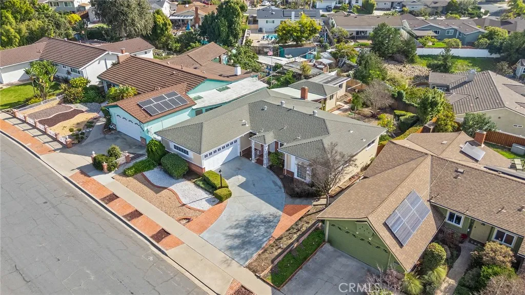 https://cdn.realtyfeed.com/cdn/127/306610389/1f284c0b6c866b0fb5a4654b55ad7b31.webp