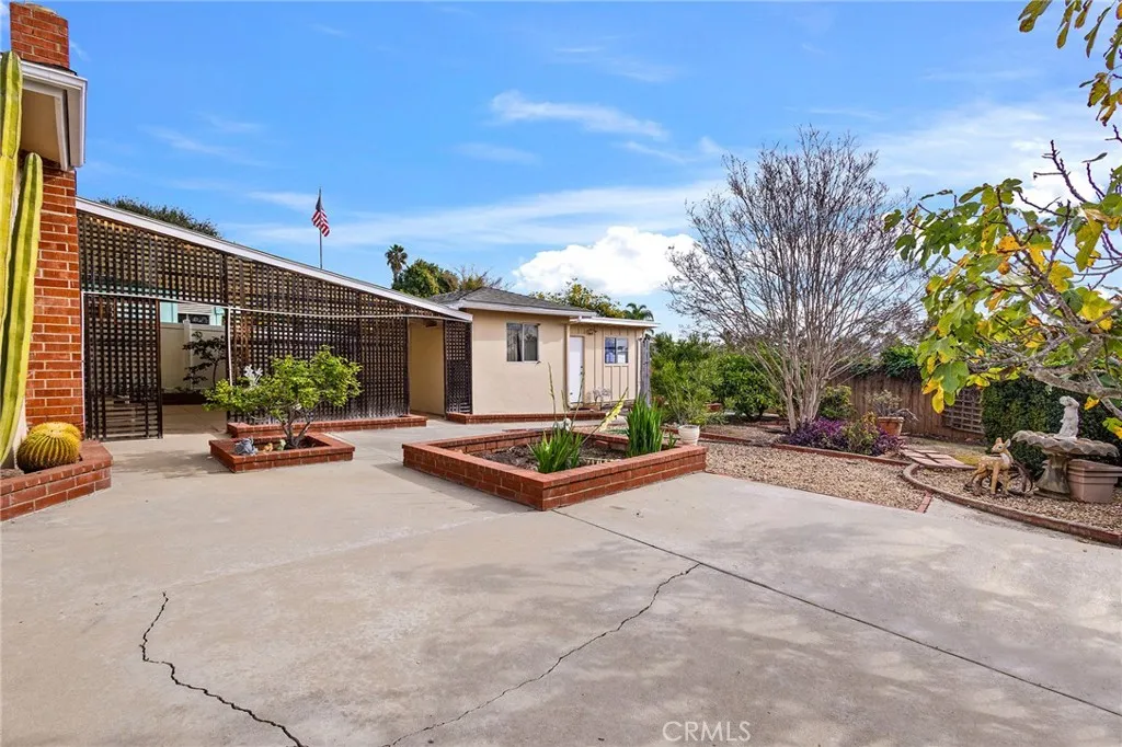 https://cdn.realtyfeed.com/cdn/127/306610389/47d28b872a0251c1158c070b21efe879.webp