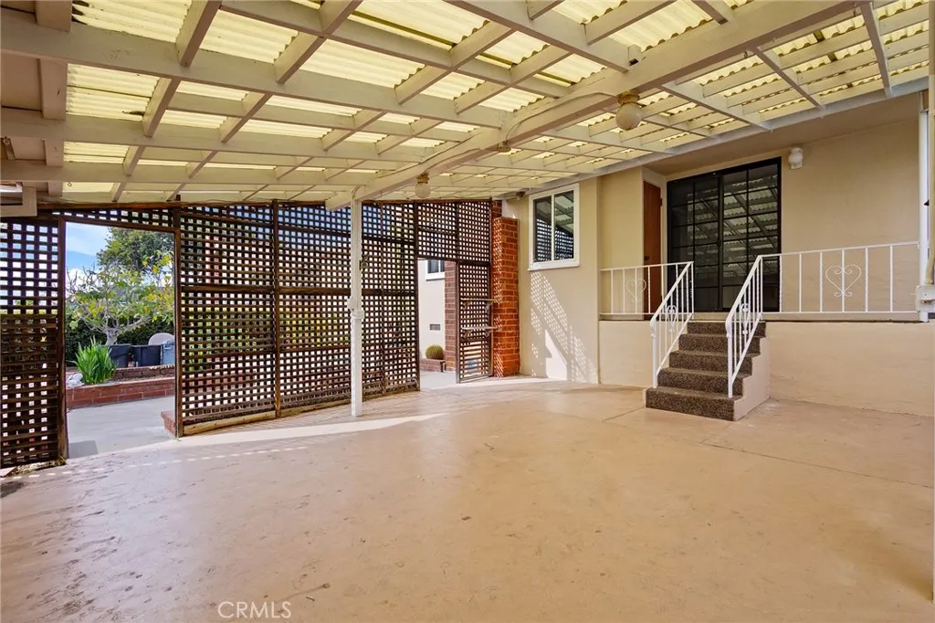 https://cdn.realtyfeed.com/cdn/127/306610389/c9f0116bdfec512dadc6e4a499b39249.webp