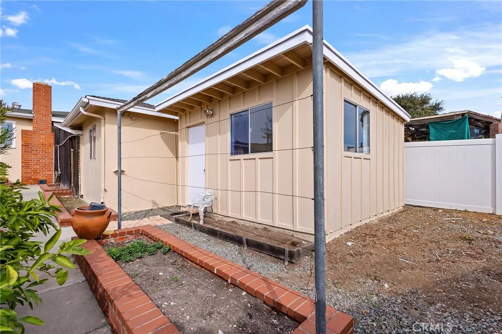 https://cdn.realtyfeed.com/cdn/127/306610389/ec169b18cfab62ecca43e73baa46496c.webp