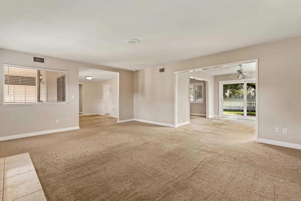 https://cdn.realtyfeed.com/cdn/127/306610443/701cf200efa469acf07c41603d252083.webp