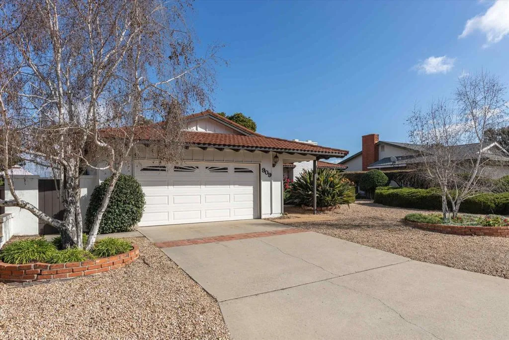 https://cdn.realtyfeed.com/cdn/127/306610443/80f675479f8e54f7d6e2188a834914cd.webp
