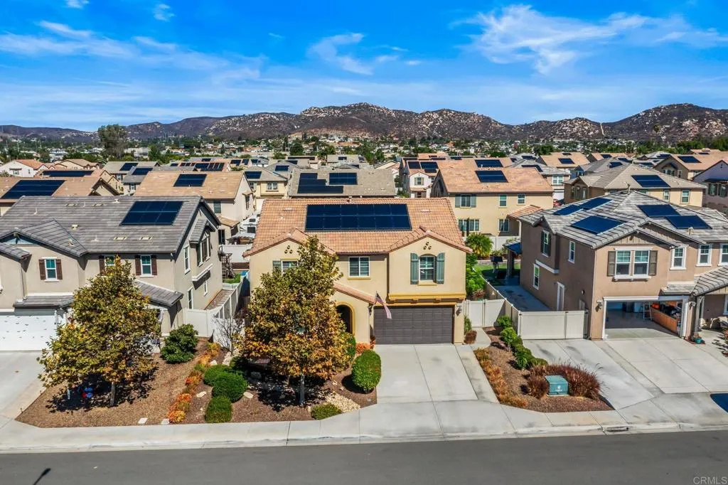 https://cdn.realtyfeed.com/cdn/127/306610444/c3abdf0c0fa763f87472c4f5b34928f0.webp