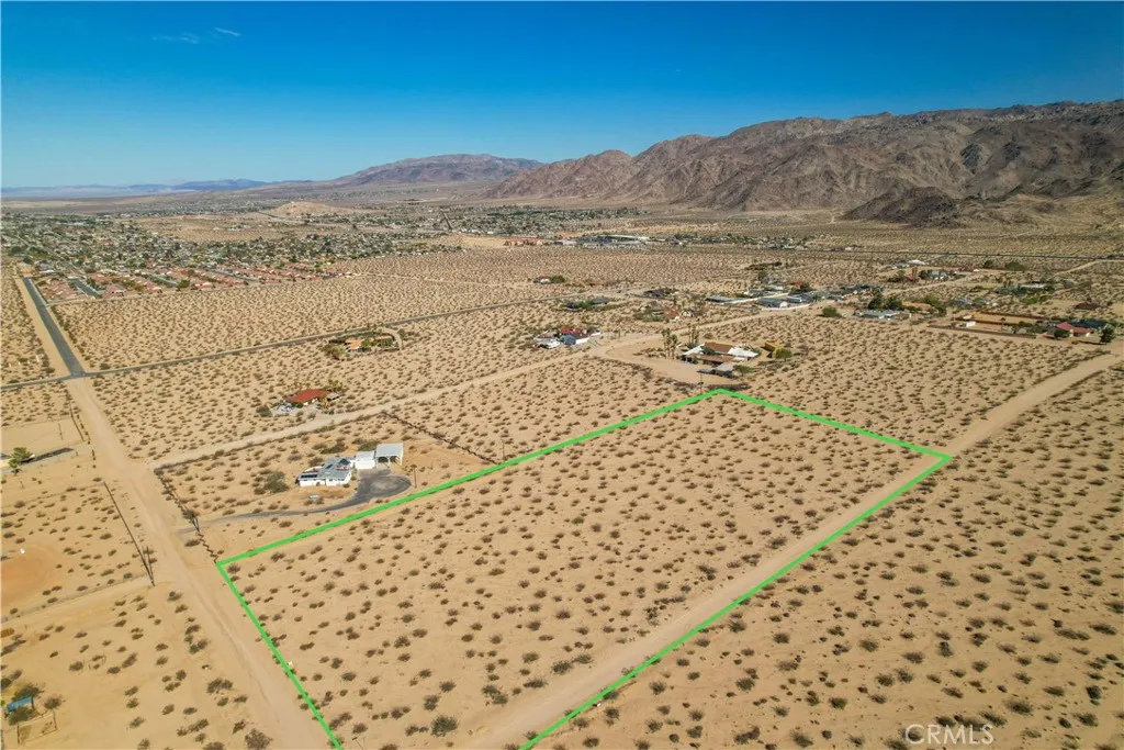 10 Noels Knoll, 29 Palms, CA 92277