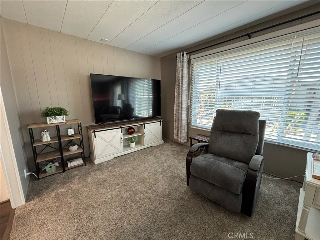 https://cdn.realtyfeed.com/cdn/127/306610484/4bfbc40e3ec5f47558389d4042a3c768.webp
