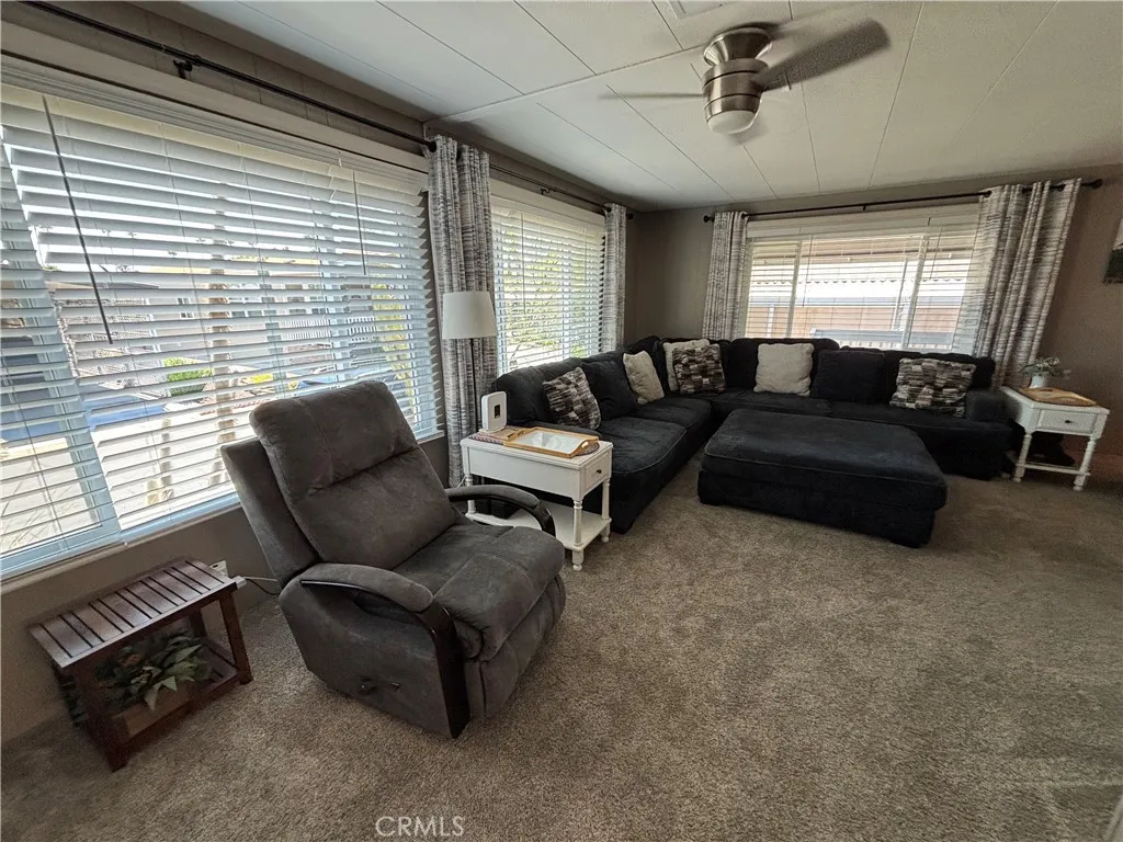 https://cdn.realtyfeed.com/cdn/127/306610484/7f4eb814cef872479e139e67c6c7dc0b.webp
