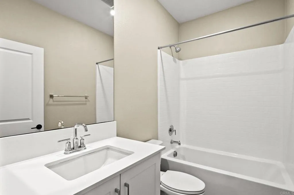 https://cdn.realtyfeed.com/cdn/127/306610494/54bc0d21183214f43121be39de1fa6b2.webp