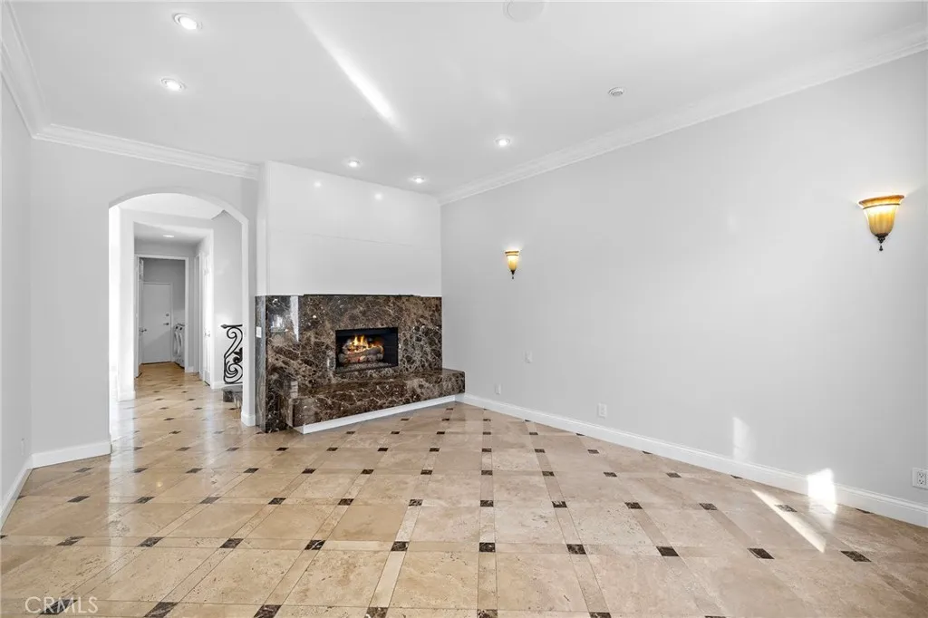 Photo #16: LG26000127 Listing: Photo #16