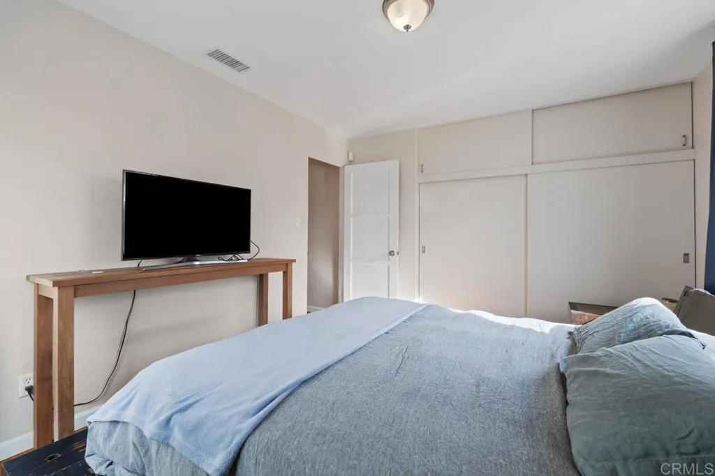 https://cdn.realtyfeed.com/cdn/127/306610585/09e288a44555b4105ccd9b947628d7e5.webp
