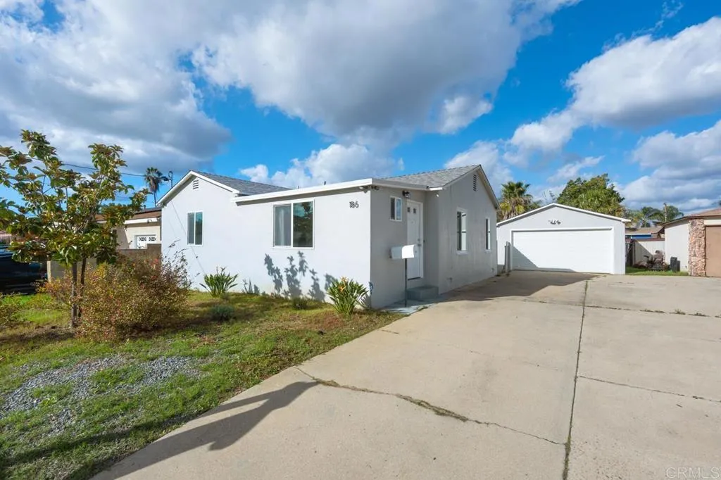 https://cdn.realtyfeed.com/cdn/127/306610585/230936aa5b545898d9acec1e8c7f20b1.webp