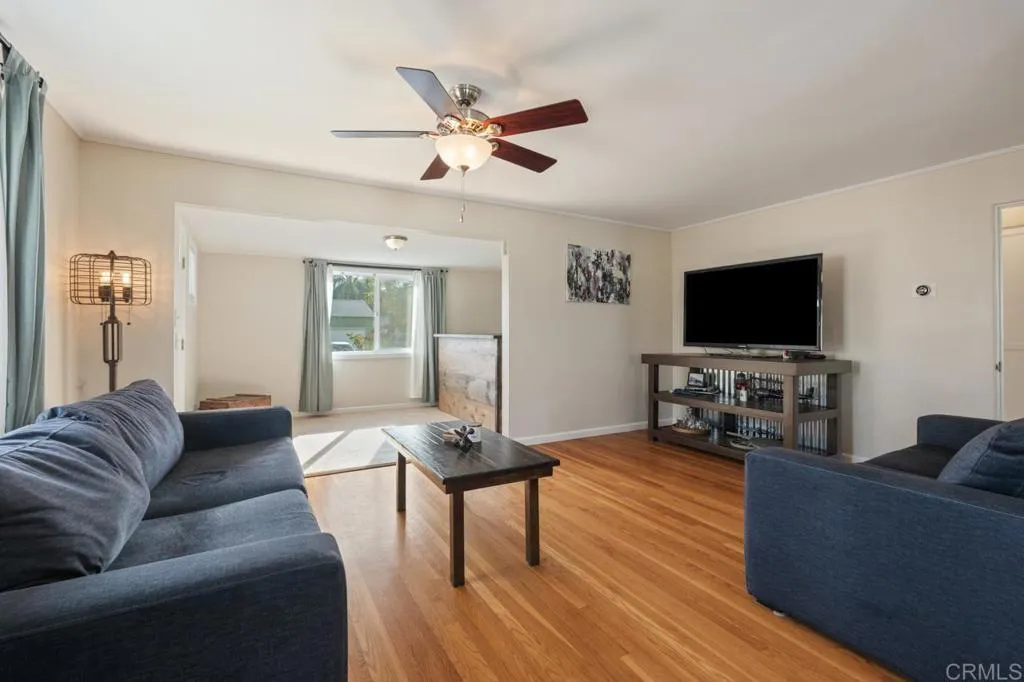 https://cdn.realtyfeed.com/cdn/127/306610585/28e8943ec312b80697dac26513b12c4b.webp