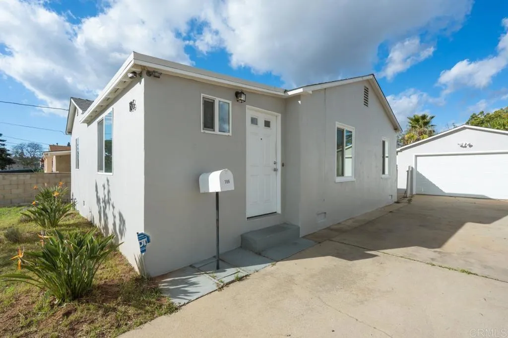https://cdn.realtyfeed.com/cdn/127/306610585/6ed789be4a5be15abb9bf4593f9bad72.webp
