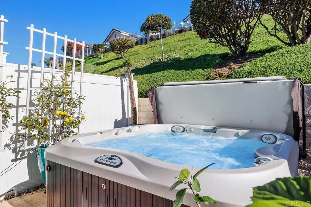 https://cdn.realtyfeed.com/cdn/127/306610614/c4949ab41fbce29980037c03c23e7bad.webp