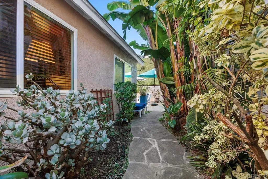 https://cdn.realtyfeed.com/cdn/127/306610614/f35b6bb64f6599223e04a501e5b96ac5.webp