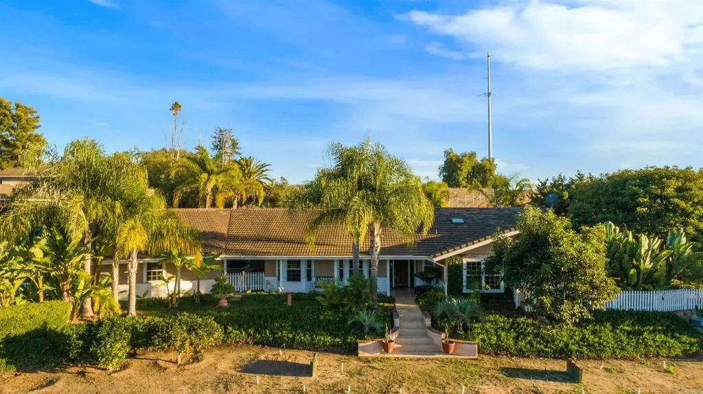 https://cdn.realtyfeed.com/cdn/127/306610632/8231b62b3a66589b196cecc38cd4db69.webp