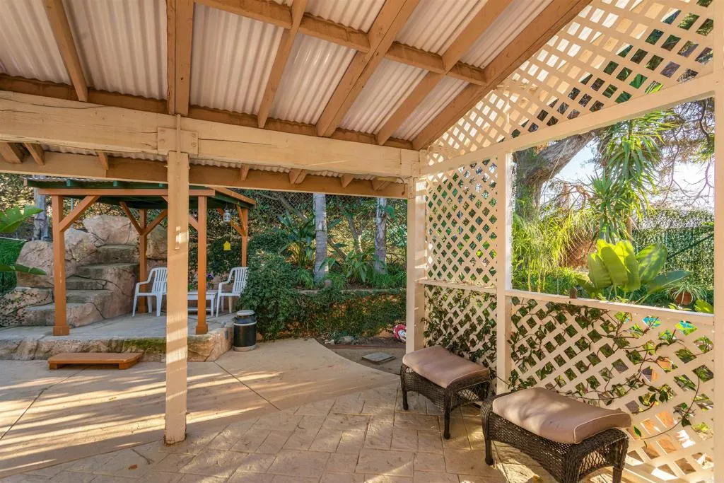 https://cdn.realtyfeed.com/cdn/127/306610632/ebd68f411a8e34b8d07528e884956031.webp