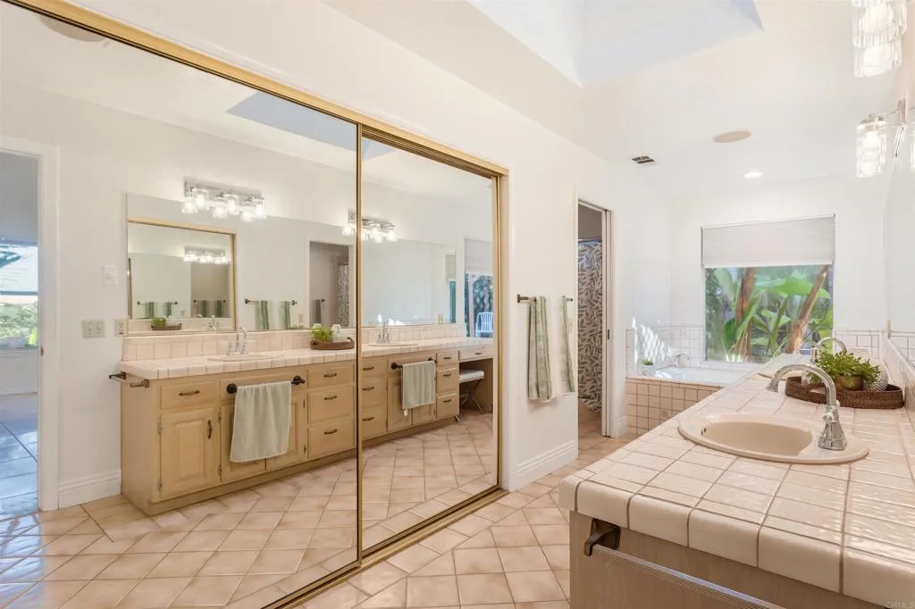 https://cdn.realtyfeed.com/cdn/127/306610632/ff8200cbe112d03702338728d16da2e5.webp
