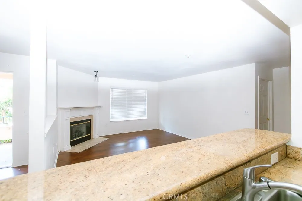 Photo #12: SW26000245 Listing: Photo #12