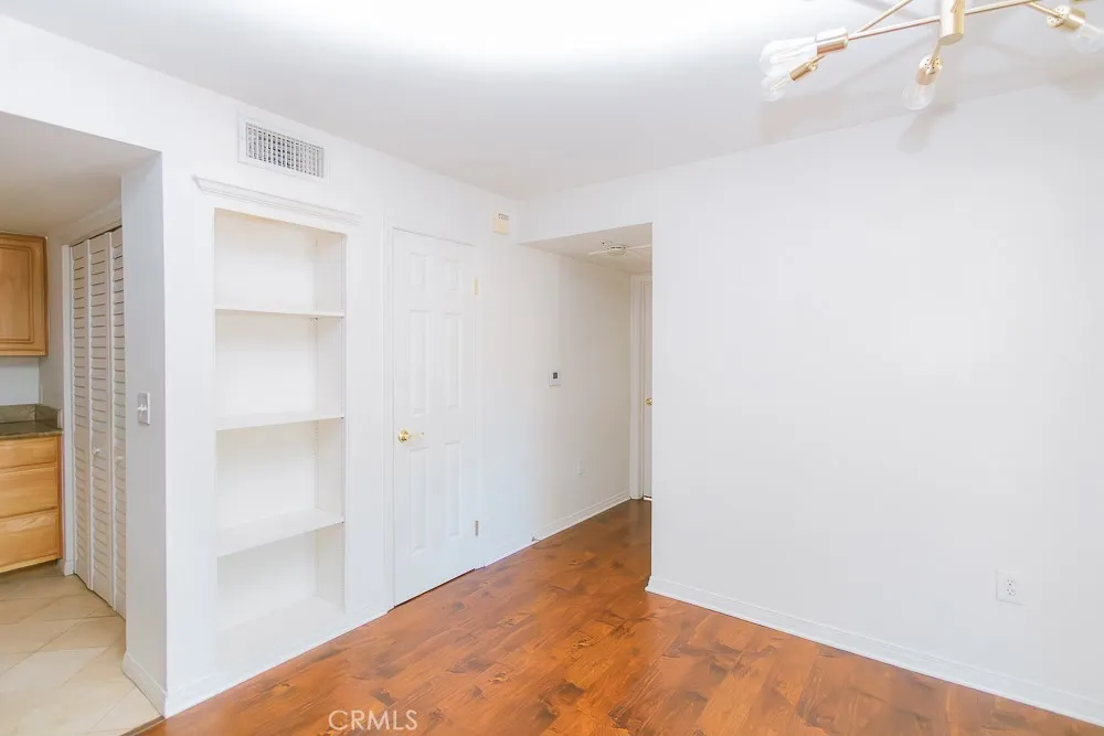 Photo #23: SW26000245 Listing: Photo #23