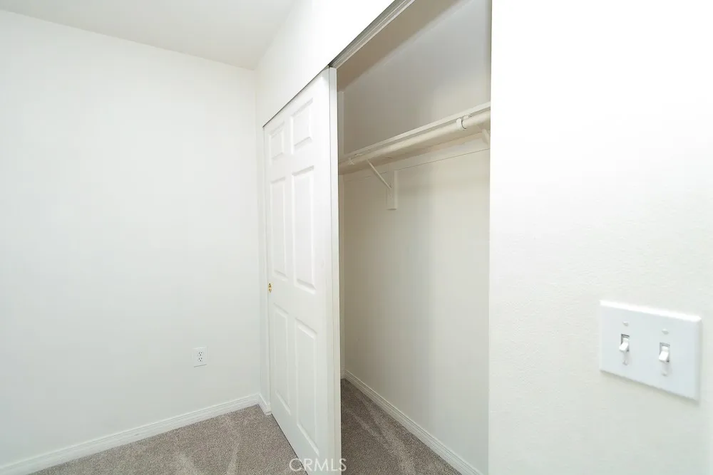 https://cdn.realtyfeed.com/cdn/127/306610653/477820a68de8953b6cc1f6903cff21e3.webp