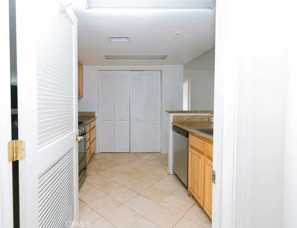 Photo #20: SW26000245 Listing: Photo #20