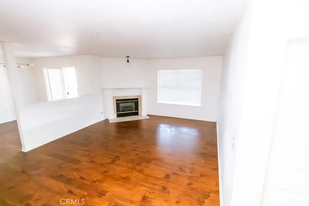 Photo #9: SW26000245 Listing: Photo #9