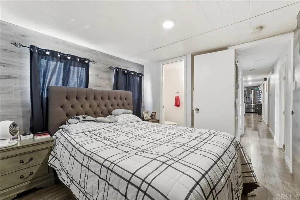https://cdn.realtyfeed.com/cdn/127/306610770/1d9c3da9fe7537a03467689c95d90d6c.webp