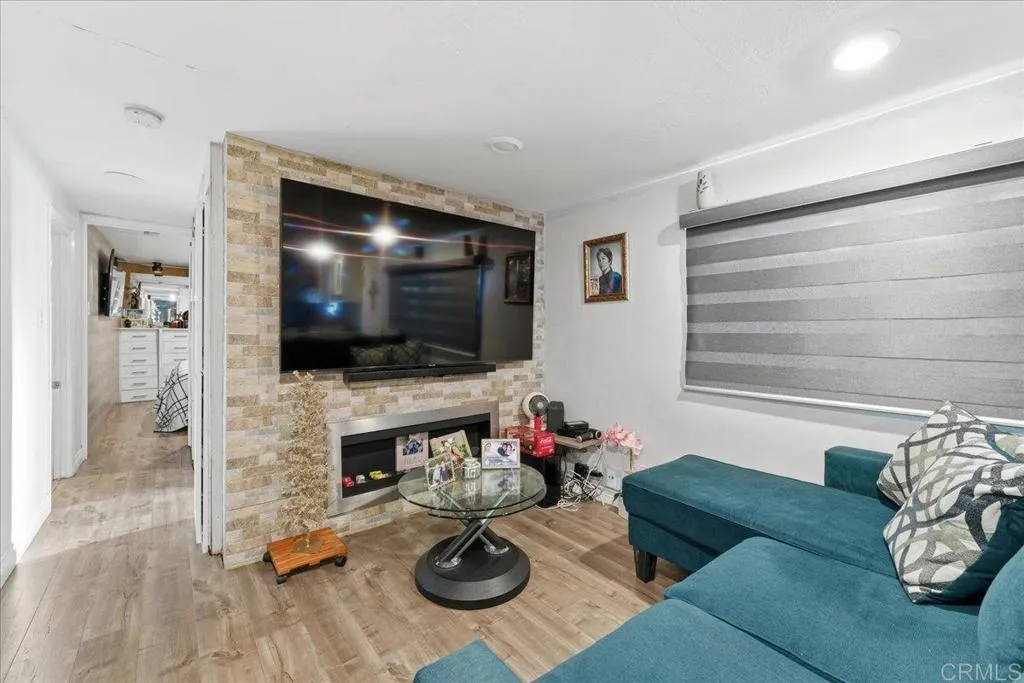 https://cdn.realtyfeed.com/cdn/127/306610770/29a3f633877033f43e8d977fab0c0cc8.webp