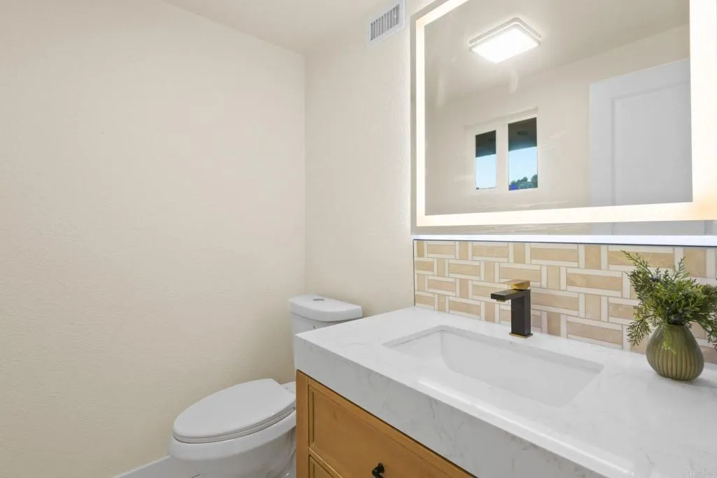 https://cdn.realtyfeed.com/cdn/127/306610774/133596cc8174d3d8e3868ac2b8227d43.webp