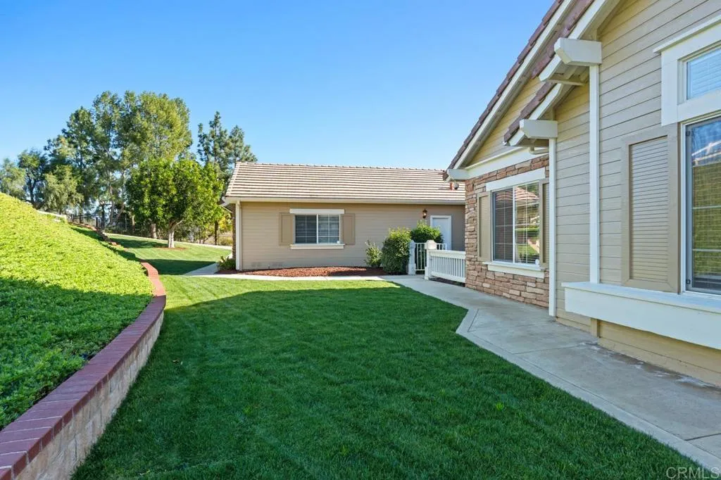 https://cdn.realtyfeed.com/cdn/127/306610842/1d4fb3867512407b1b64ed4af24b375e.webp