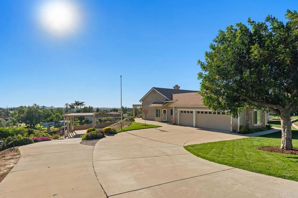 https://cdn.realtyfeed.com/cdn/127/306610842/2643b39c24bde4444f53227d68c214f4.webp