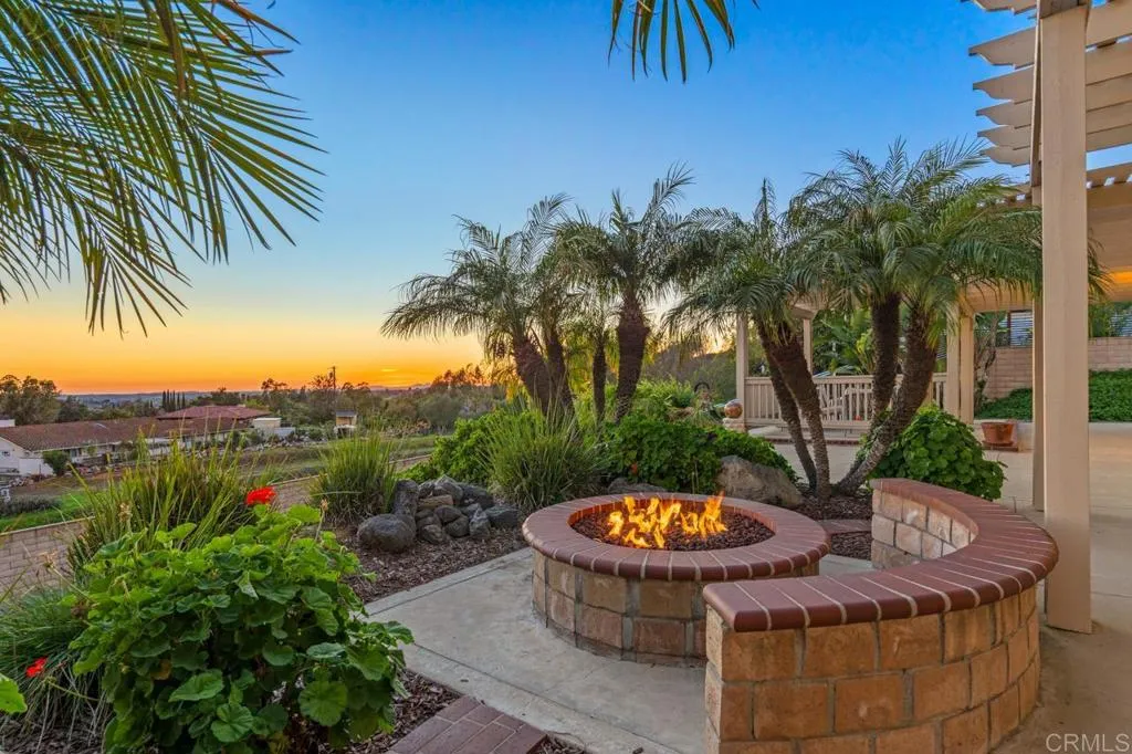 https://cdn.realtyfeed.com/cdn/127/306610842/279fa042fad2cc1c7a02913201f455eb.webp